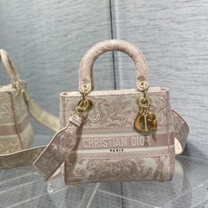 Dior Tiger embroidery Princess Diana handbag size:24cm*20cm*11cm