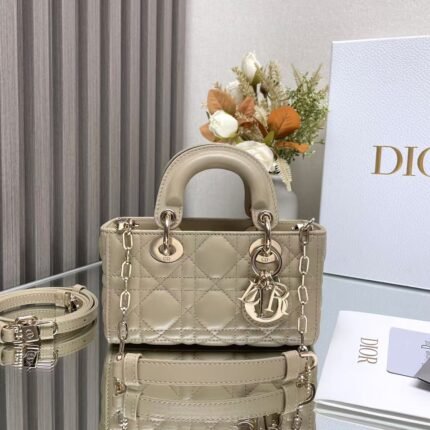 Dior new lady d-joy bag Model: 9230 size: 16*5.5*10cm