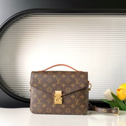 LV m44875 old flower m44876 yellow flower Size:25x19x9cm