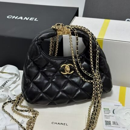 chanel original 24a tassel chain hobo black is now in stock, model: as4966 Size:20.5*14*7cm