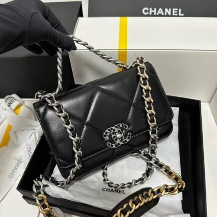 Chane1 19woc Black and Silver Multicolor Patchwork Chain, Size:12*19.5*3.5 cm Model:ap0957