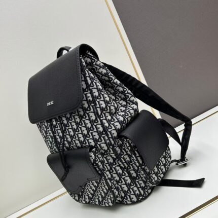 Dior Backpack. Large capacity for a small laptop. Unisex style.Size 27x40x16, Model 6104
