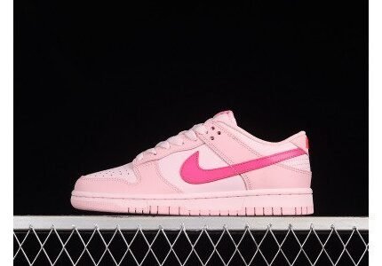 Nike Dunk Low Triple Pink