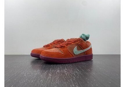 Nike SB Dunk Low Mystic Red Rosewood