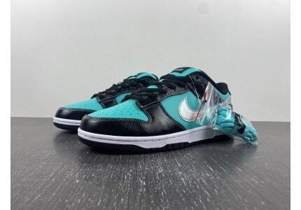 NIKE DUNK SB LOW DIAMOND TIFFANY