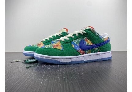 Nike Dunk Low Foam Finger